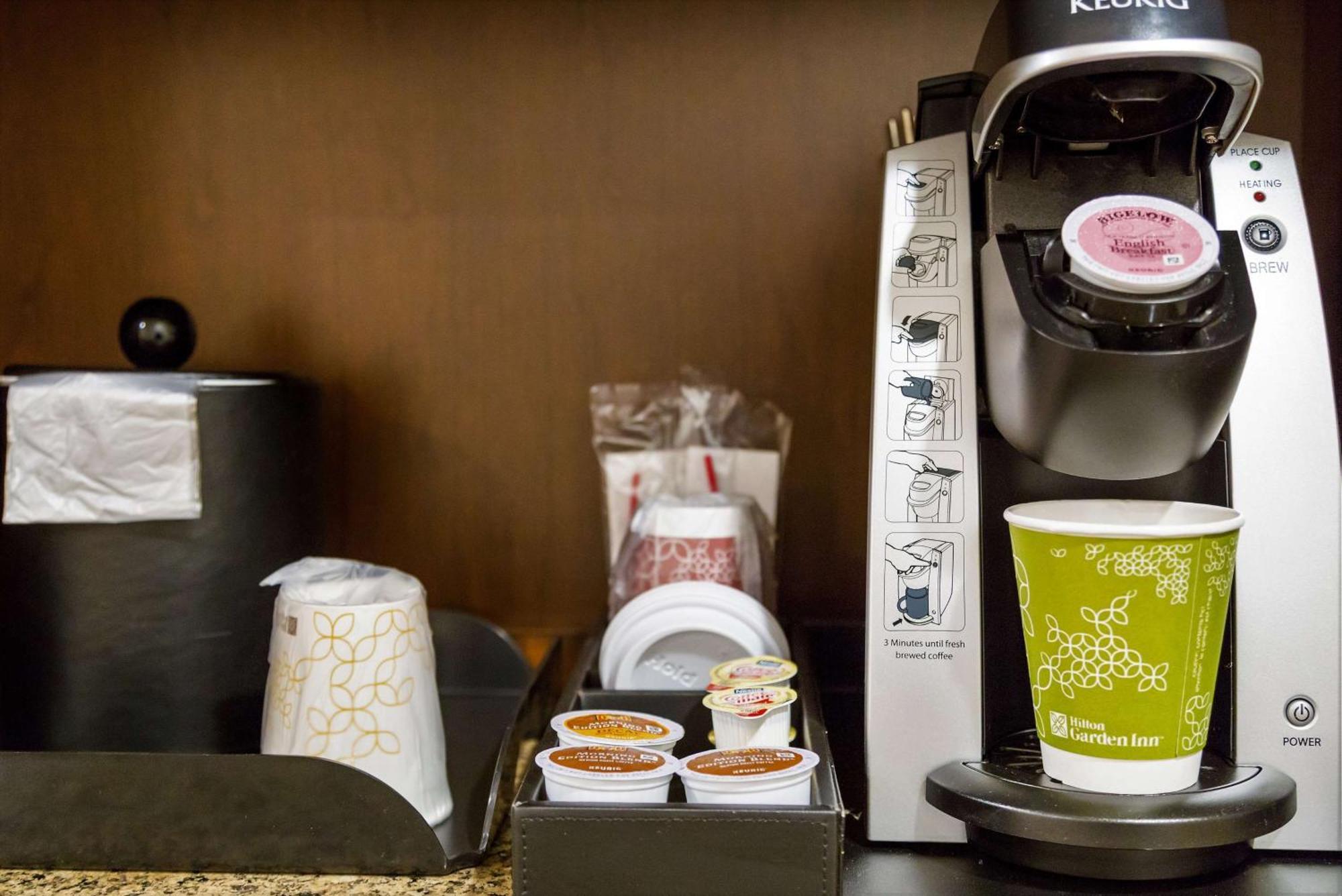 Hilton Garden Inn Secaucus/Meadowlands Bagian luar foto