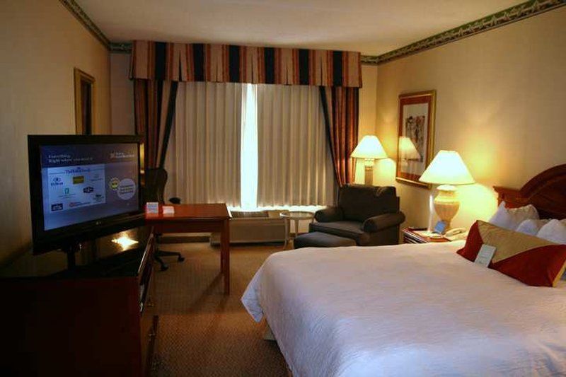 Hilton Garden Inn Secaucus/Meadowlands Bagian luar foto